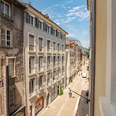 Chalet De Montagne Style Sur Le Quai Saint Laurent Et Bastille Grenoble Exterior photo