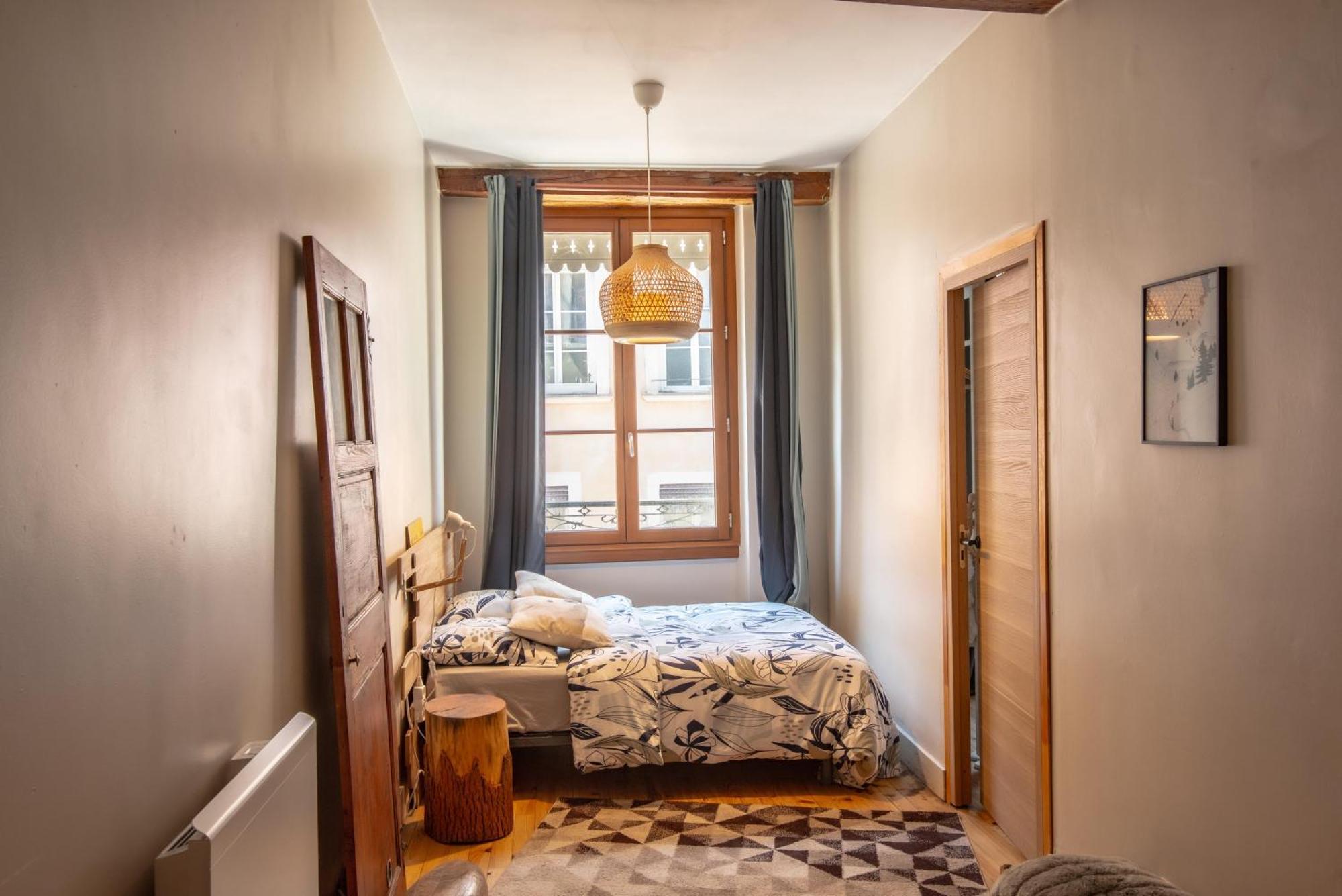 Apartment De Montagne Style Sur Le Quai Saint Laurent Et Bastille Grenoble